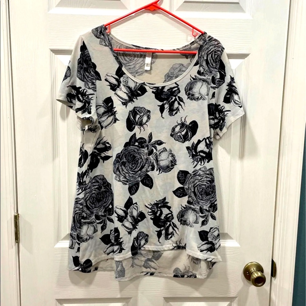 Lularoe top size XL